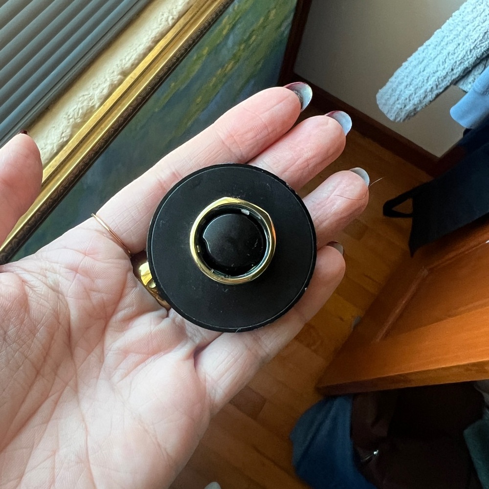 Oura Ring gold- Gen 2 size 7